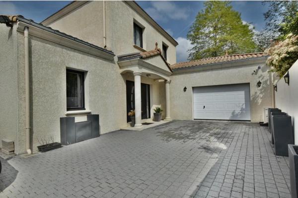 Maison à GORGES, 44190 - 5 pièces 167m²