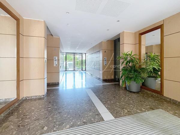 MAGNIFIQUE !!! AU CALME F3 CENTRE-VILLE PROCHE GARE