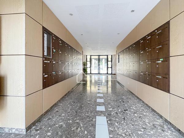 MAGNIFIQUE !!! AU CALME F3 CENTRE-VILLE PROCHE GARE