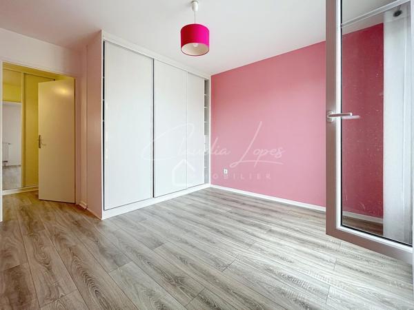 MAGNIFIQUE !!! AU CALME F3 CENTRE-VILLE PROCHE GARE