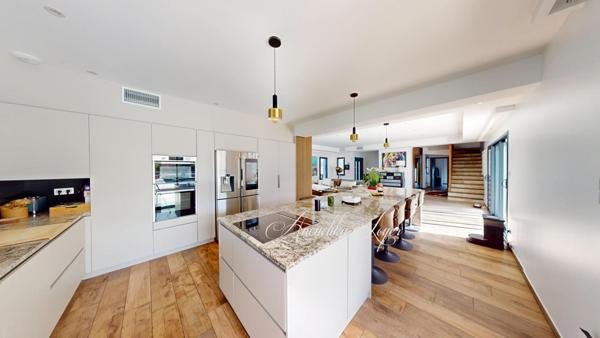 Propriété contemporaine de standing avec vue dominante sur la forêt – Sud Gironde