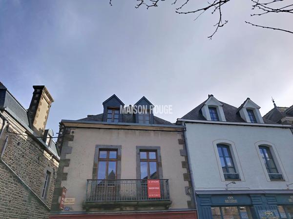 bel appartement T4 hyper centre COMBOURG