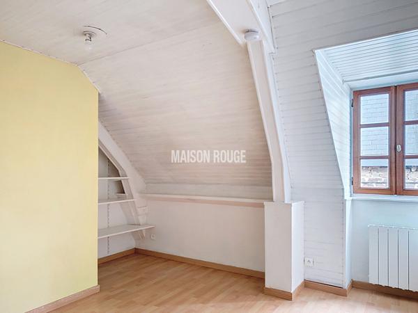 bel appartement T4 hyper centre COMBOURG