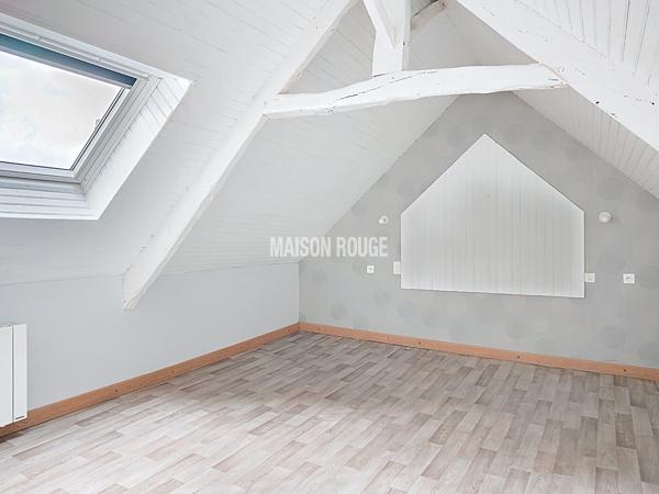 bel appartement T4 hyper centre COMBOURG