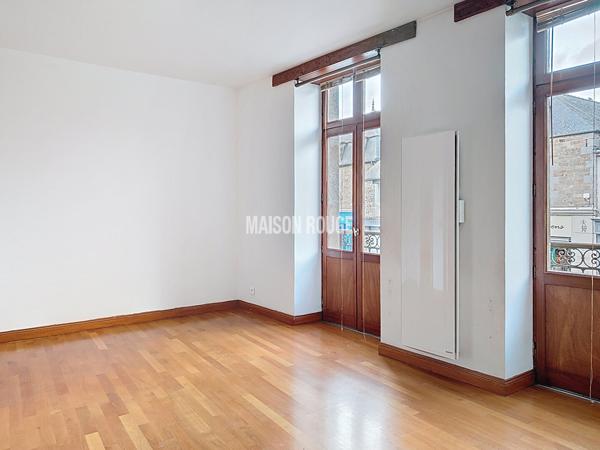 bel appartement T4 hyper centre COMBOURG