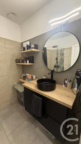 Appartement à vendre  3 pièces - 60,20 m 2   VENZOLASCA  - 202