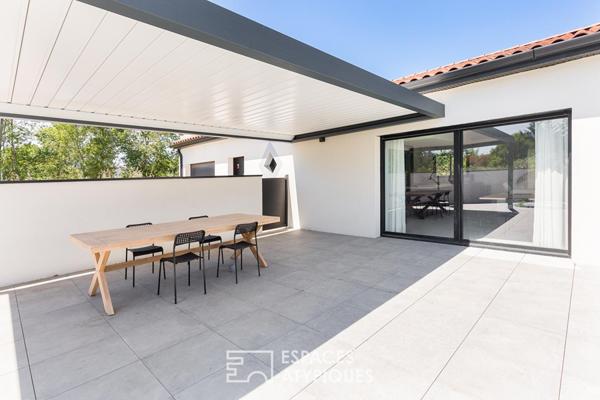 Maison contemporaine avec piscine, en lisière de Launaguet