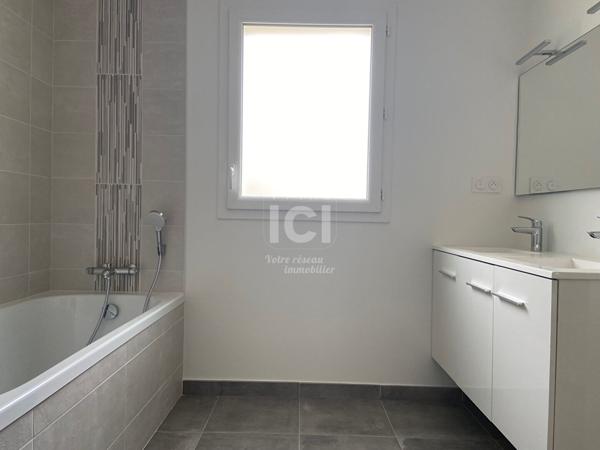 Maison Mauves Sur Loire 5 pièce(s) 89.43 m2 - 3 chambres - Un Garage - Jardinet et Terrasse