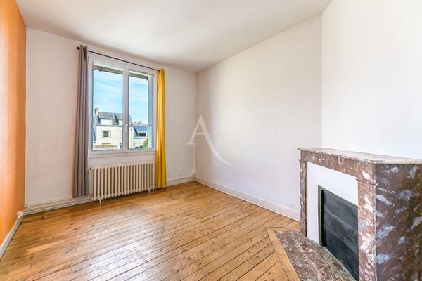 TOURS - UNE MAISON AVEC COUR AU PRIX D'UN APPARTEMENT