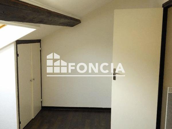 Location Appartement 3 pièces 47.2 m² - 191 RUE DE LA REPUBLIQUE Vizille 38220