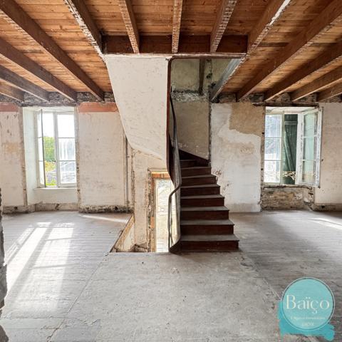 Maison 10 pièce(s) 4 chambre(s) 300 m²