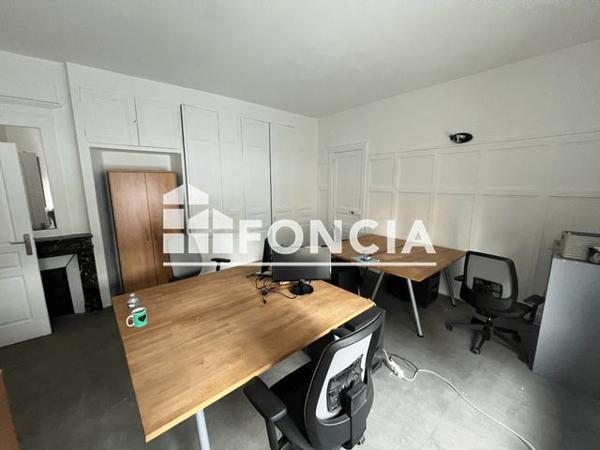 Location Local commercial 3 pièces 120 m² - 20 AVENUE CHARLES-DE-GAULLE Charleville Mezieres 08000