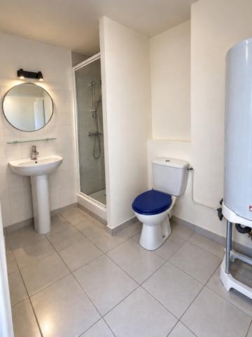 GRAND STUDIO 38,5 m2 AURAY CENTRE