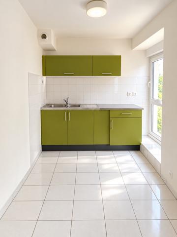 GRAND STUDIO 38,5 m2 AURAY CENTRE