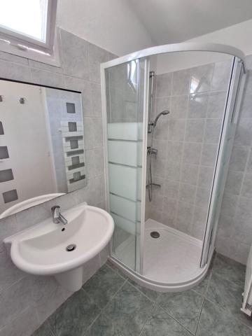 Maison + studio Chatelaillon Plage 5 pièce(s) 86.65 m2 Chatelaillon plage Maison + studio Chatelaillon Plage 5 pièce(s) 86.65 m2 Chatelaillon plage