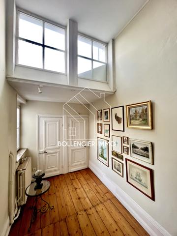 Propriete 12 pièce(s) 6 chambre(s) 447 m²