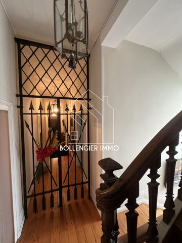 Propriete 12 pièce(s) 6 chambre(s) 447 m²