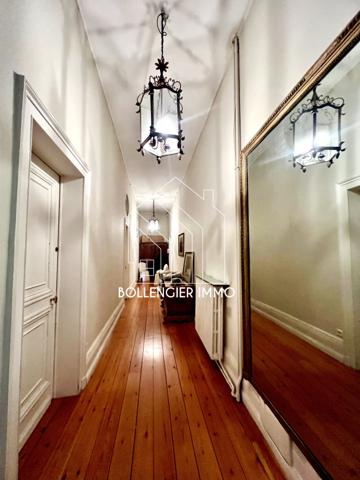 Propriete 12 pièce(s) 6 chambre(s) 447 m²