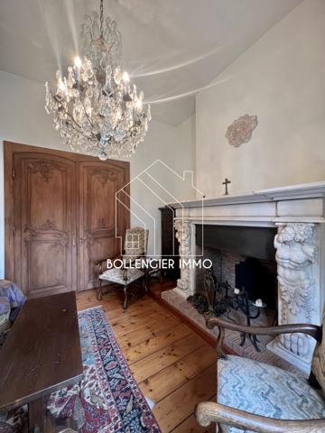 Propriete 12 pièce(s) 6 chambre(s) 447 m²