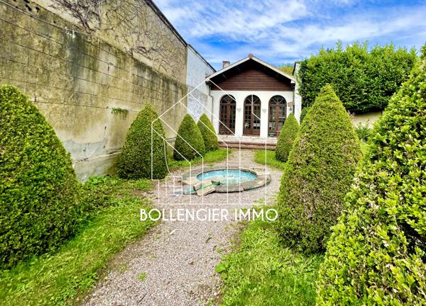 Propriete 12 pièce(s) 6 chambre(s) 447 m²