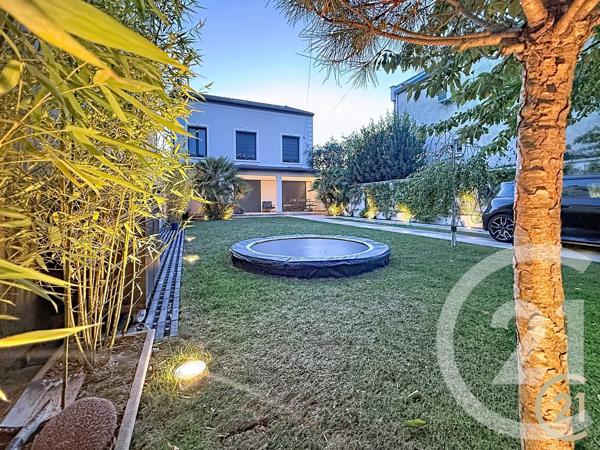 Maison à vendre  6 pièces - 114,57 m 2   BONDY  - 93