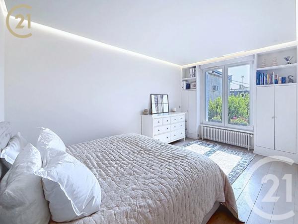 Maison à vendre  6 pièces - 114,57 m 2   BONDY  - 93