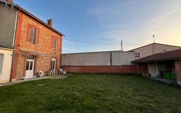 Maison à vendre    8 pièces •  La Chaussée-sur-Marne