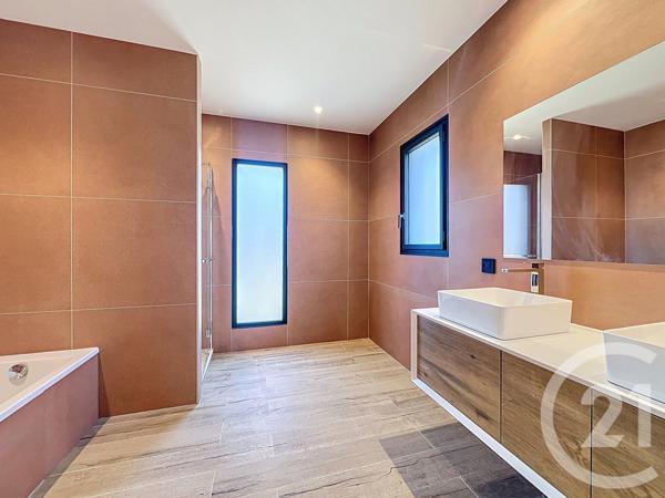 Maison à vendre  4 pièces - 162 m2 MOUGINS - 06