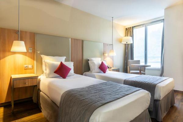 Appartement Roissy En France 1 pièce(s) 25 m2 , stationnement , Lmnp géré