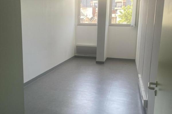 Location - BUREAUX 179 m 2