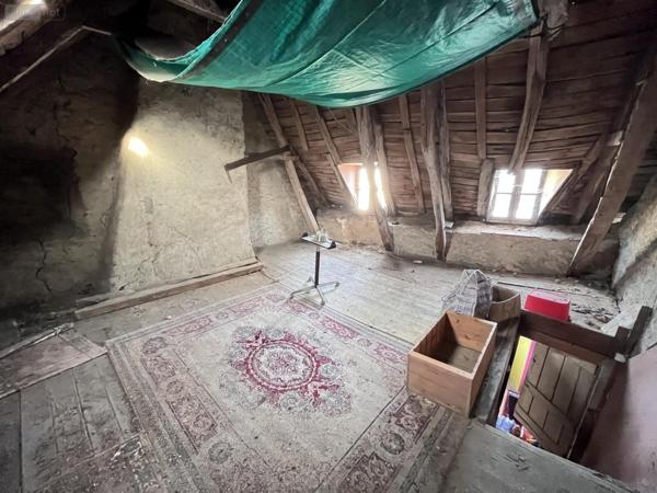 Maison à vendre à Champagnac dans le Cantal (15350), ref : 99T-15029