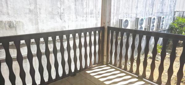 ENSEMBLE IMMOBILIER A VENDRE A KOUROU