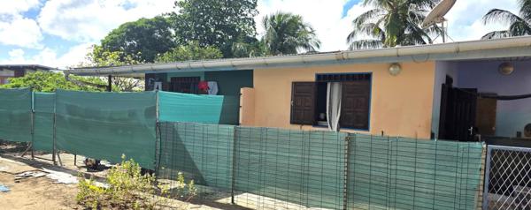 ENSEMBLE IMMOBILIER A VENDRE A KOUROU