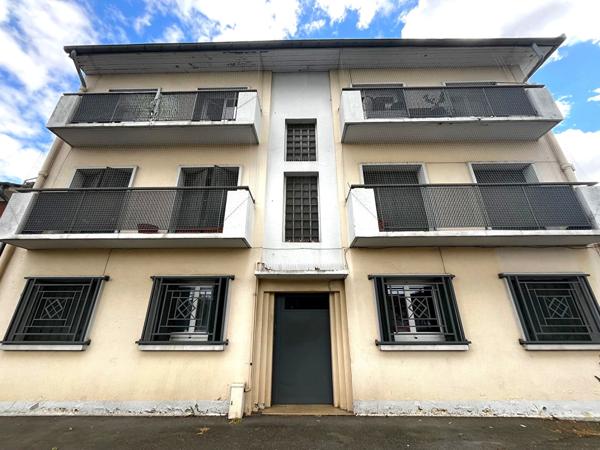 Toulouse - Avenue de Lardenne Ensemble immobilier de 372 m² avec 6 garages. , Toulouse