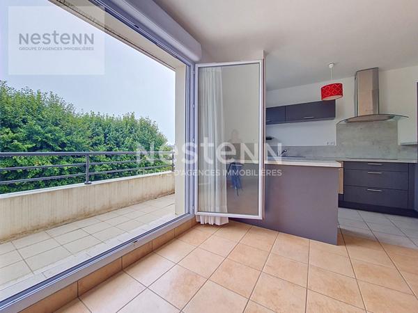 ORLEANS SAINT MARC  - T2 EN RESIDENCE AVEC ASCENSEUR - DPE C - BALCON - PARKING - CAVE