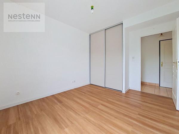 ORLEANS SAINT MARC  - T2 EN RESIDENCE AVEC ASCENSEUR - DPE C - BALCON - PARKING - CAVE