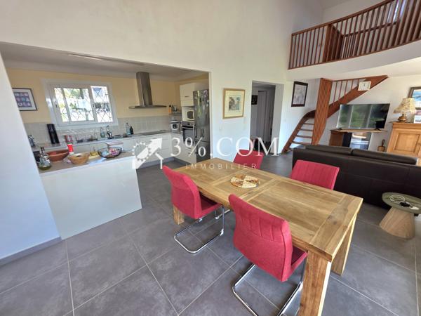 Villa 5 pièce(s) 4 chambre(s) 132 m²