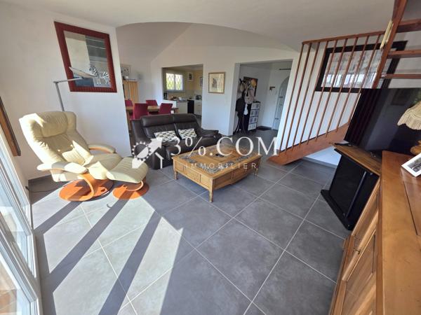 Villa 5 pièce(s) 4 chambre(s) 132 m²