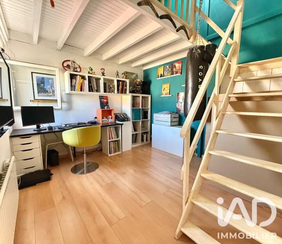 Maison à vendre 6 pièces 143,23 m² Voisins-le-Bretonneux