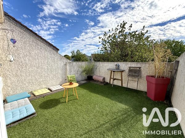 Maison à vendre 6 pièces 143,23 m² Voisins-le-Bretonneux