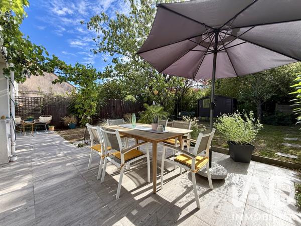 Maison à vendre 6 pièces 143,23 m² Voisins-le-Bretonneux
