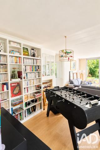 Maison à vendre 6 pièces 143,23 m² Voisins-le-Bretonneux