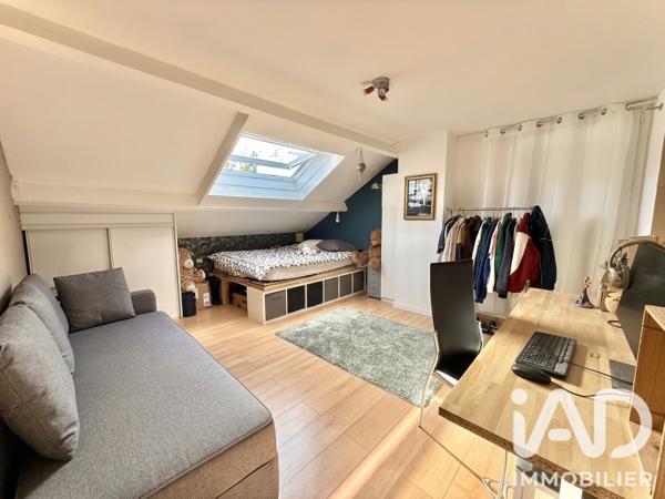 Maison à vendre 6 pièces 143,23 m² Voisins-le-Bretonneux