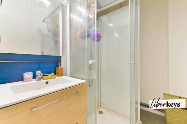 Local Commercial 3 pièces 72m2 - Monselet