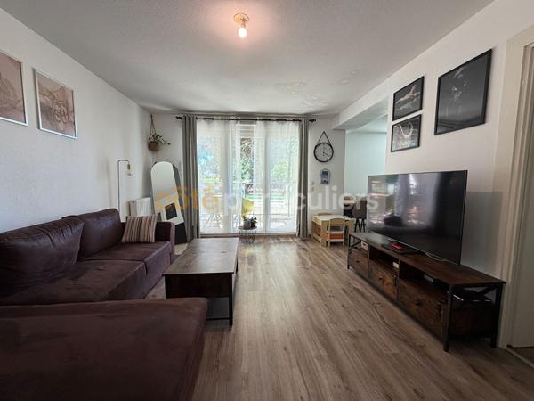 Vente
                Appartement71,32 m² - 3 Pièces -
                    BRUGES (33520)