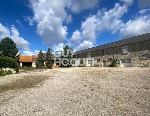 Sur 1 Ha, Maison de campagne et Corps de ferme.