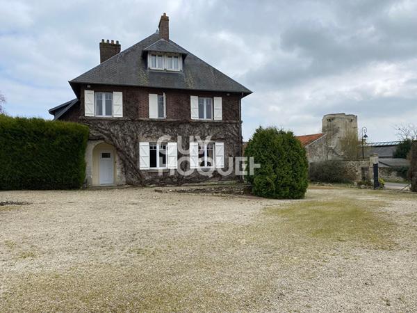 Sur 1 Ha, Maison de campagne et Corps de ferme.