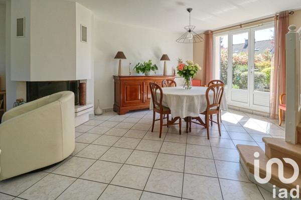 Maison 6 pièces de 133 m² à Saint-Prix (95390)