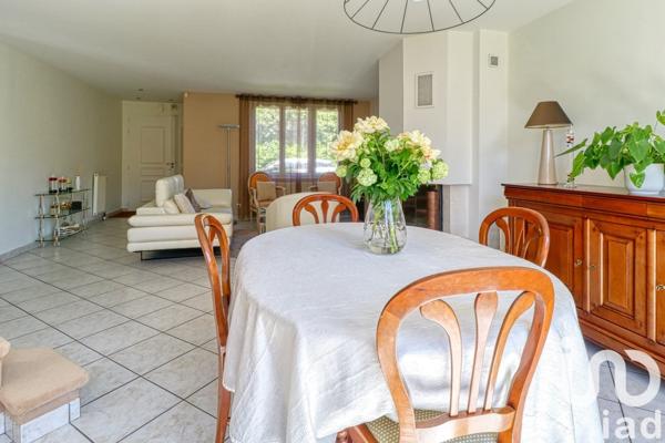 Maison 6 pièces de 133 m² à Saint-Prix (95390)