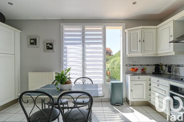 Maison 6 pièces de 133 m² à Saint-Prix (95390)